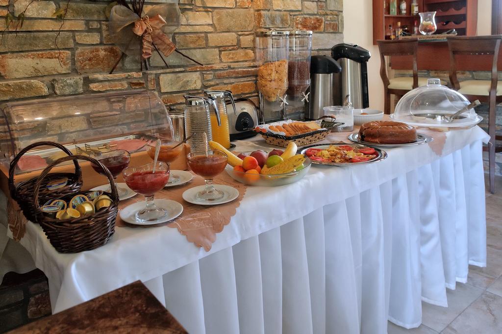 Hotel Ainareti Кала Нера Екстериор снимка