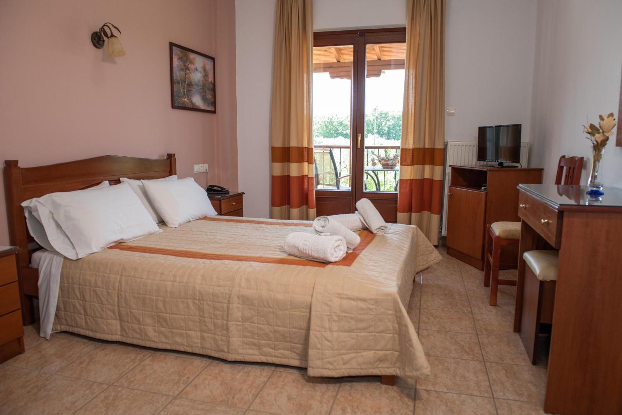 Hotel Ainareti Кала Нера Екстериор снимка